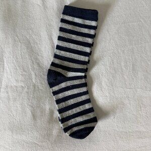 EUC Navy & Gray Striped Socks Sz 6-10